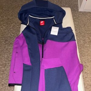 Nike Tech Sweatsuit